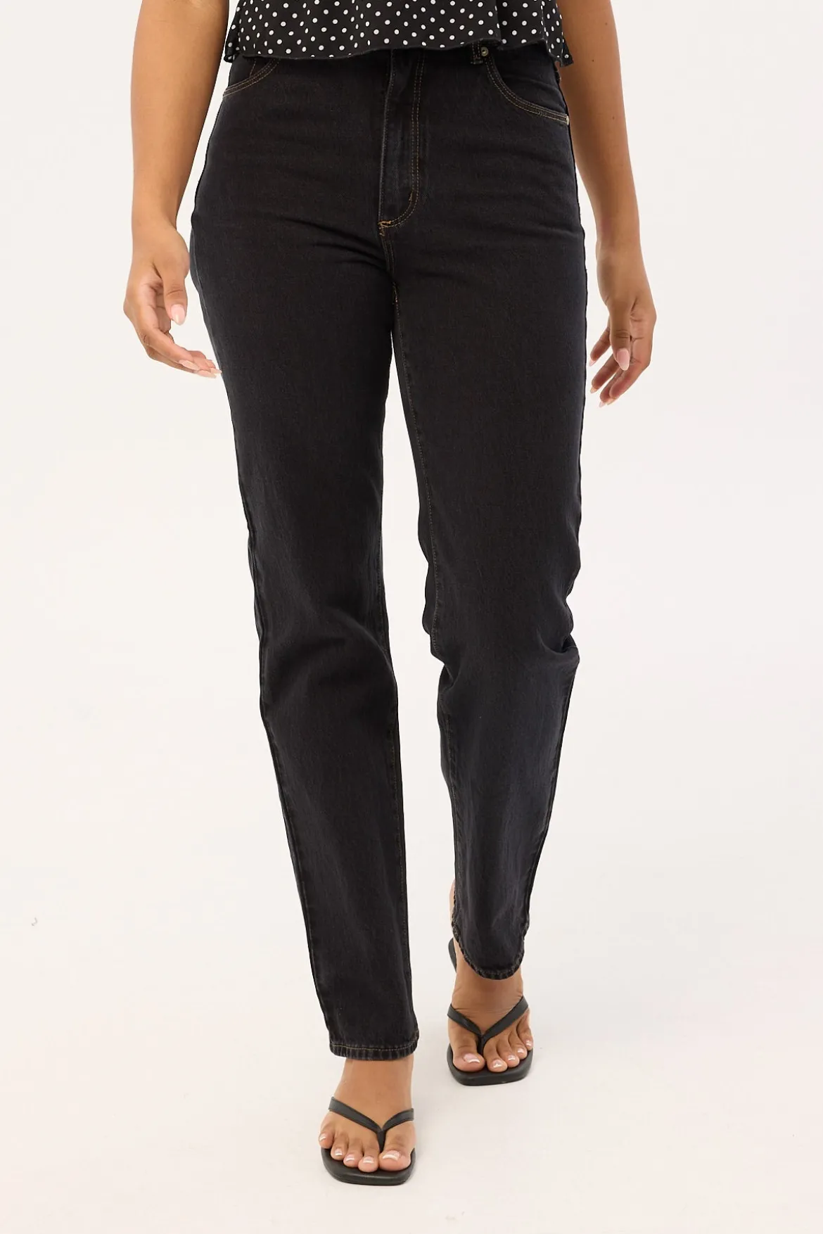 94 High Waisted Straight Jean Cara Organic Black