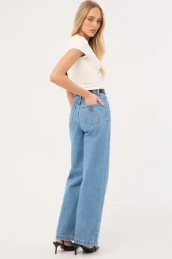 94 High Wide Petite Jean Debbie Blue