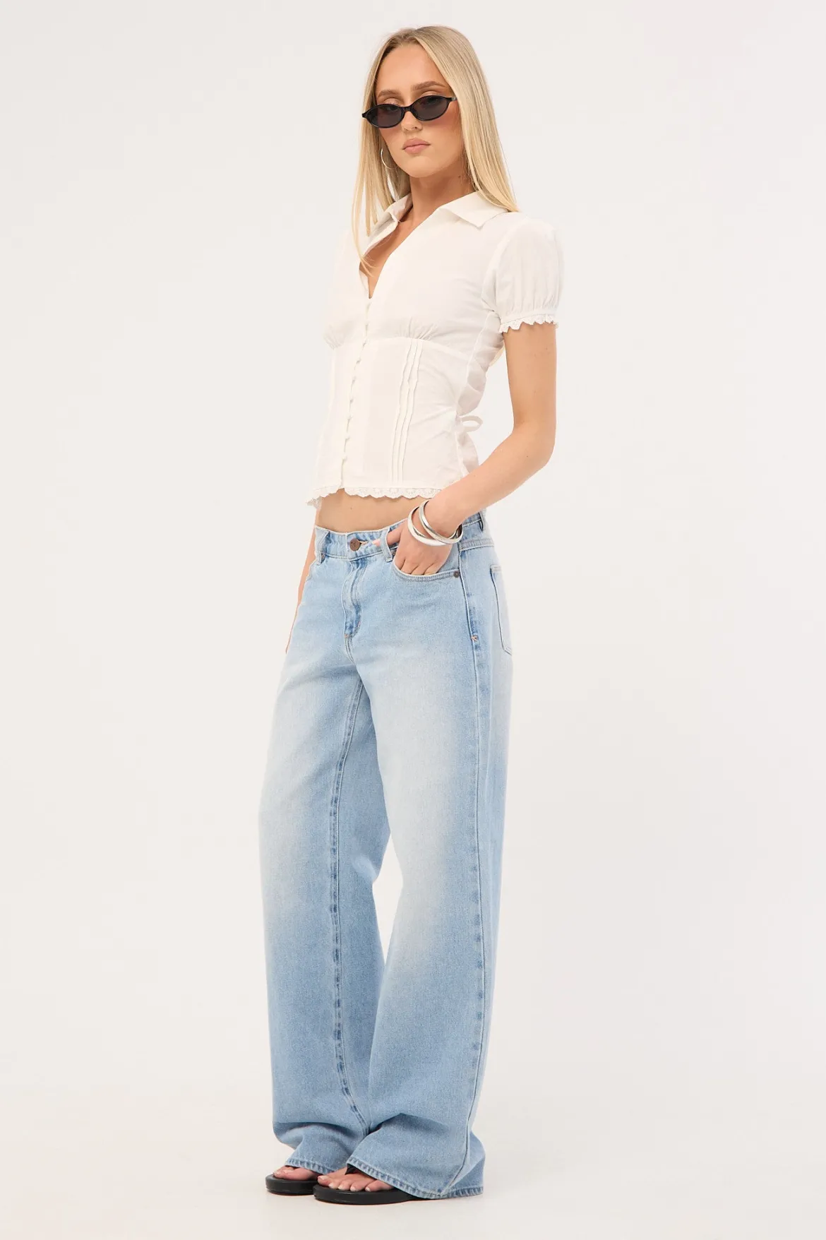 99 Low Baggy Jean Kaia Worn Light Blue