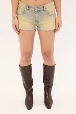99 Low Short Gwen