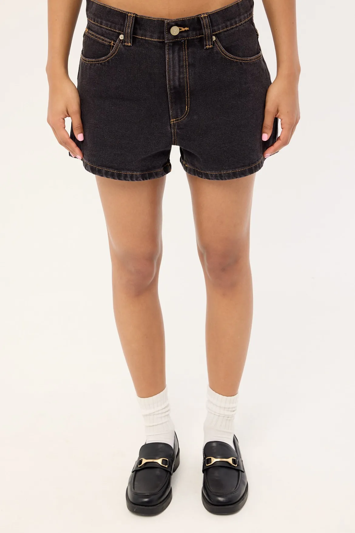 95 Mid Baggy Denim Short Cara