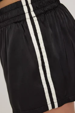 444 Shorts Onyx