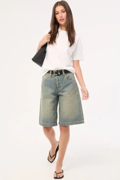95 Super Baggy Jort Roxie