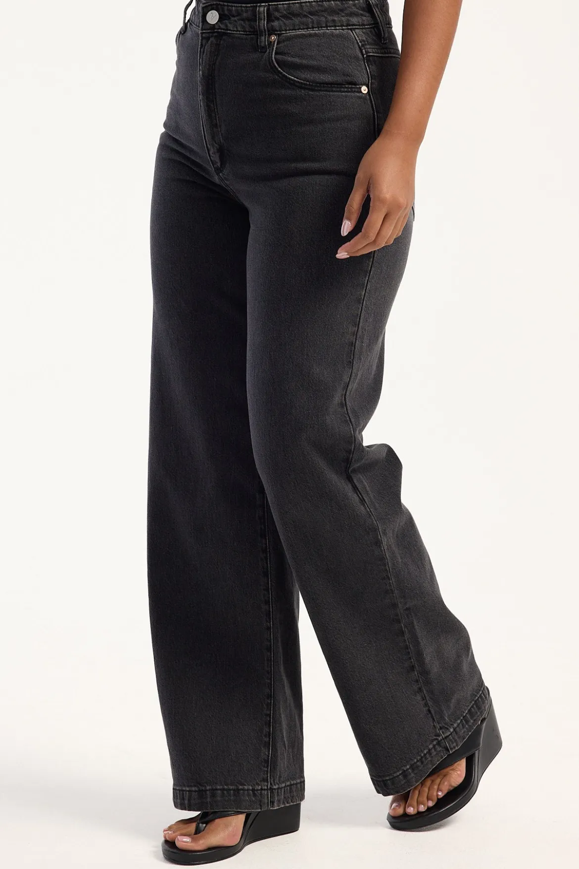 A 94 High & Wide Jean Charo Black