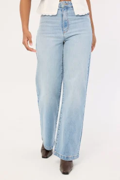 A 94 High Waisted Wide Jean Jessie Blue