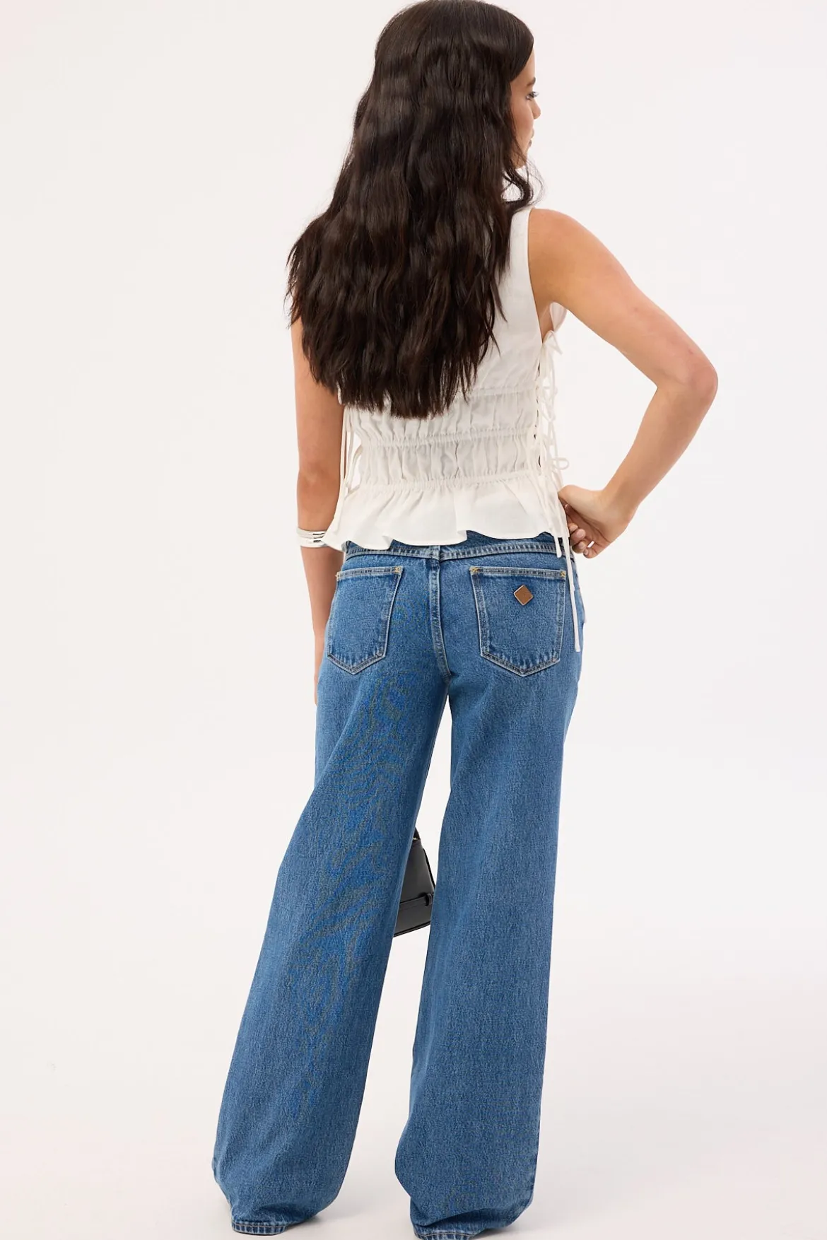 A 99 Low Rise Wide Jean Chantelle Blue Organic