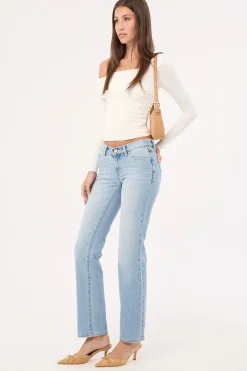 A 99 Low Straight Jean Gia Organic Blue