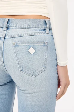 A 99 Low Straight Jean Gia Organic Blue