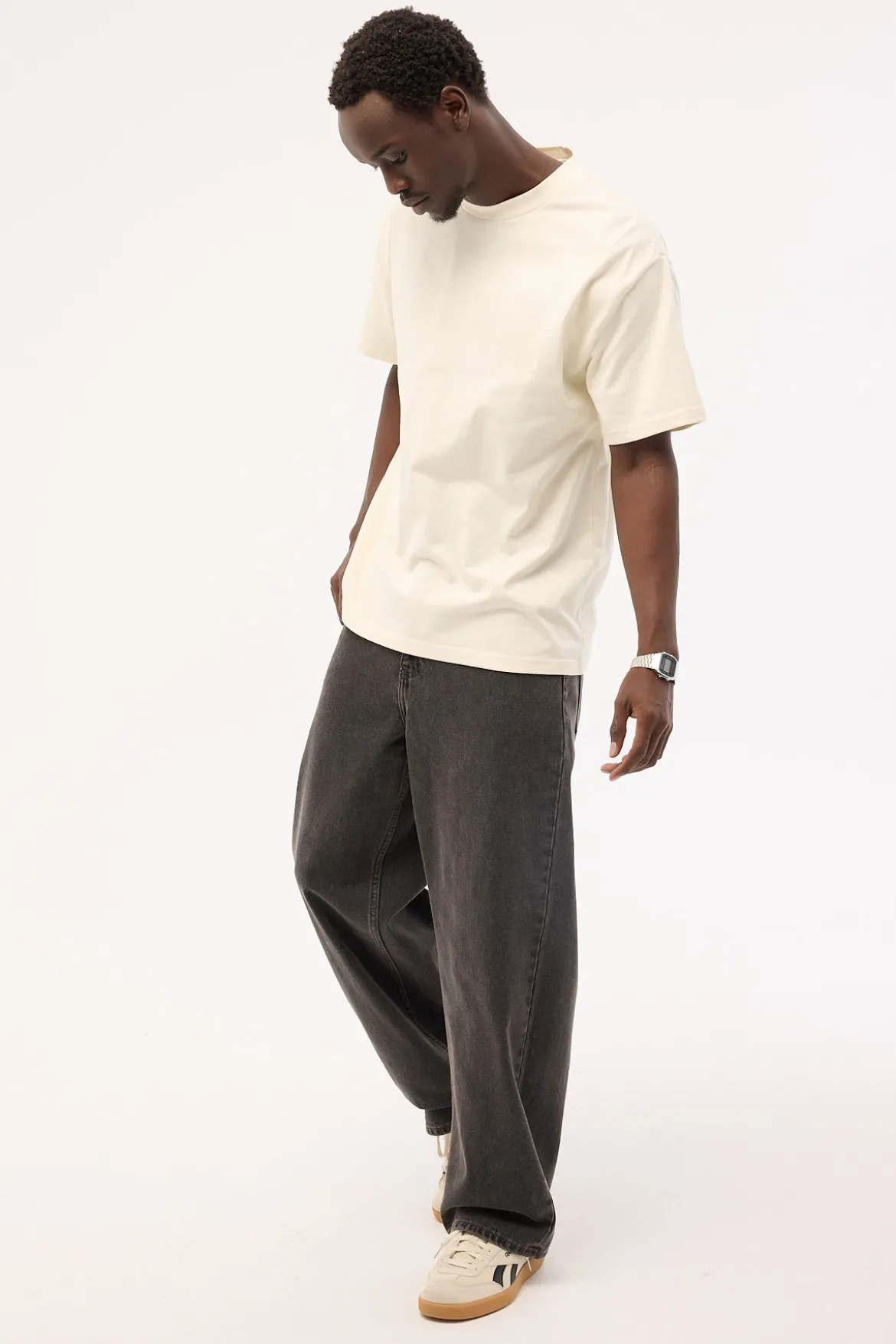 A6 Big Baggy Bazza Jean Washed Black