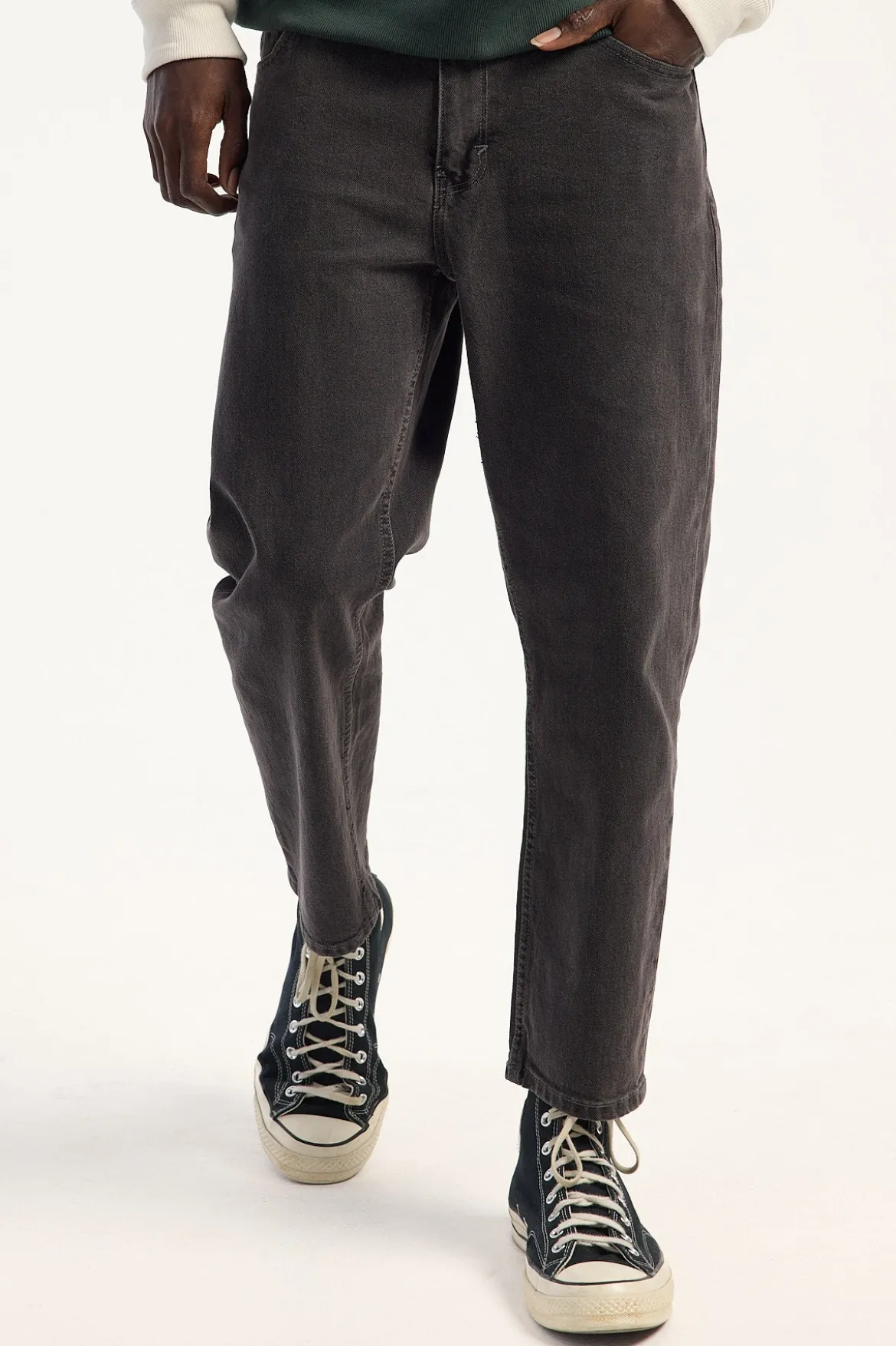 A3 Crop Jean Bazza Washed Black