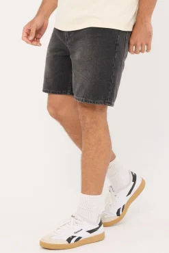 A3 Straight Short Vintage Black