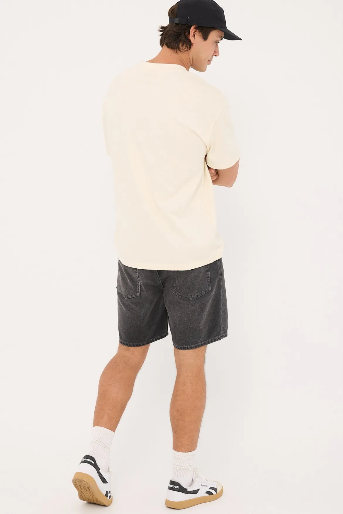 A3 Straight Short Vintage Black