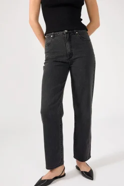 A Venice High Waisted Straight Jean Charo Black