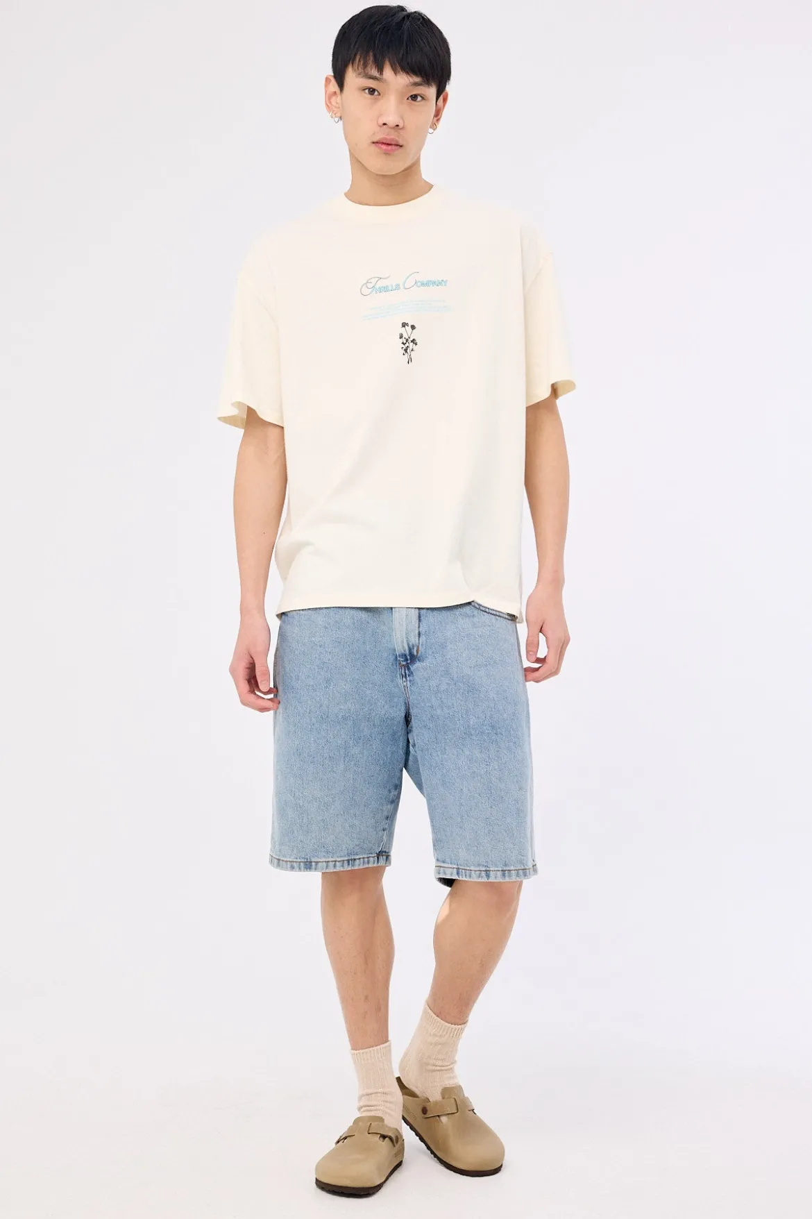 Adaption to Gravitation Box Fit Oversize Tee Snow White