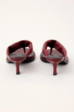 Aji Burgundy Leather