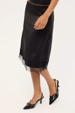 Alexa Lace Midi Skirt Black