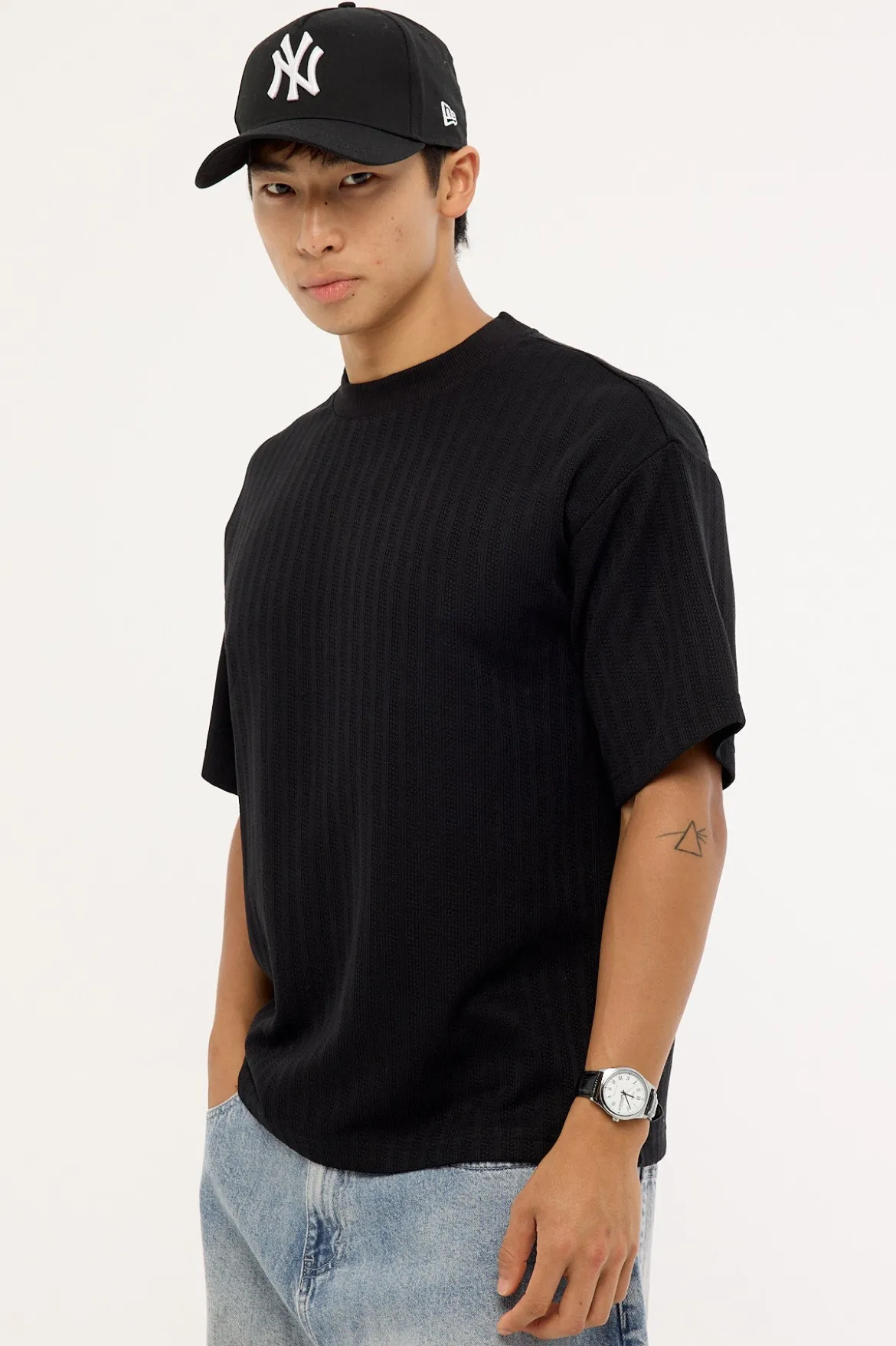Artie Easy Tee Black