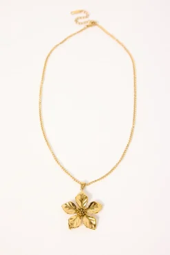 Astrid Flower Pendant Necklace Gold