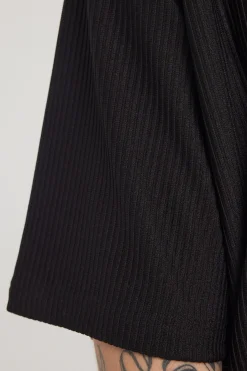 Austin Pleated Boxy Tee Black