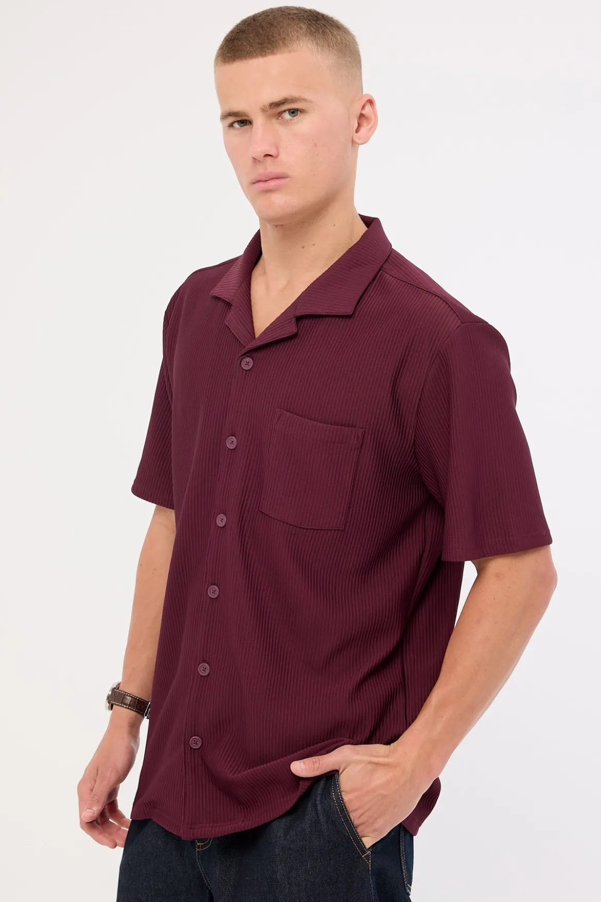 Austin Pleated Resort Shirt Burgundy