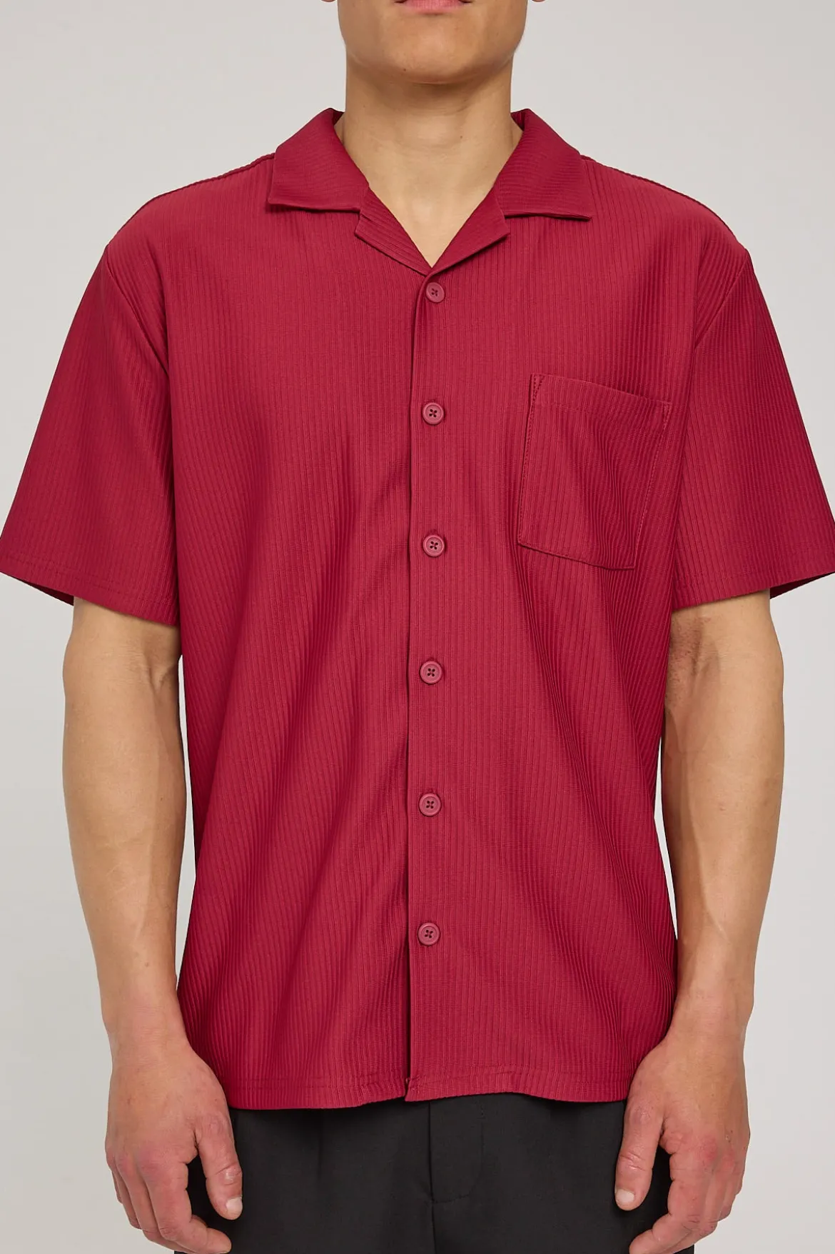 Austin Pleated Resort Shirt Burgundy