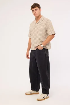 Axis Barrel Jean Black