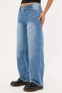 Bethany Baggy Low Rise Jean Blasted Middy Blue