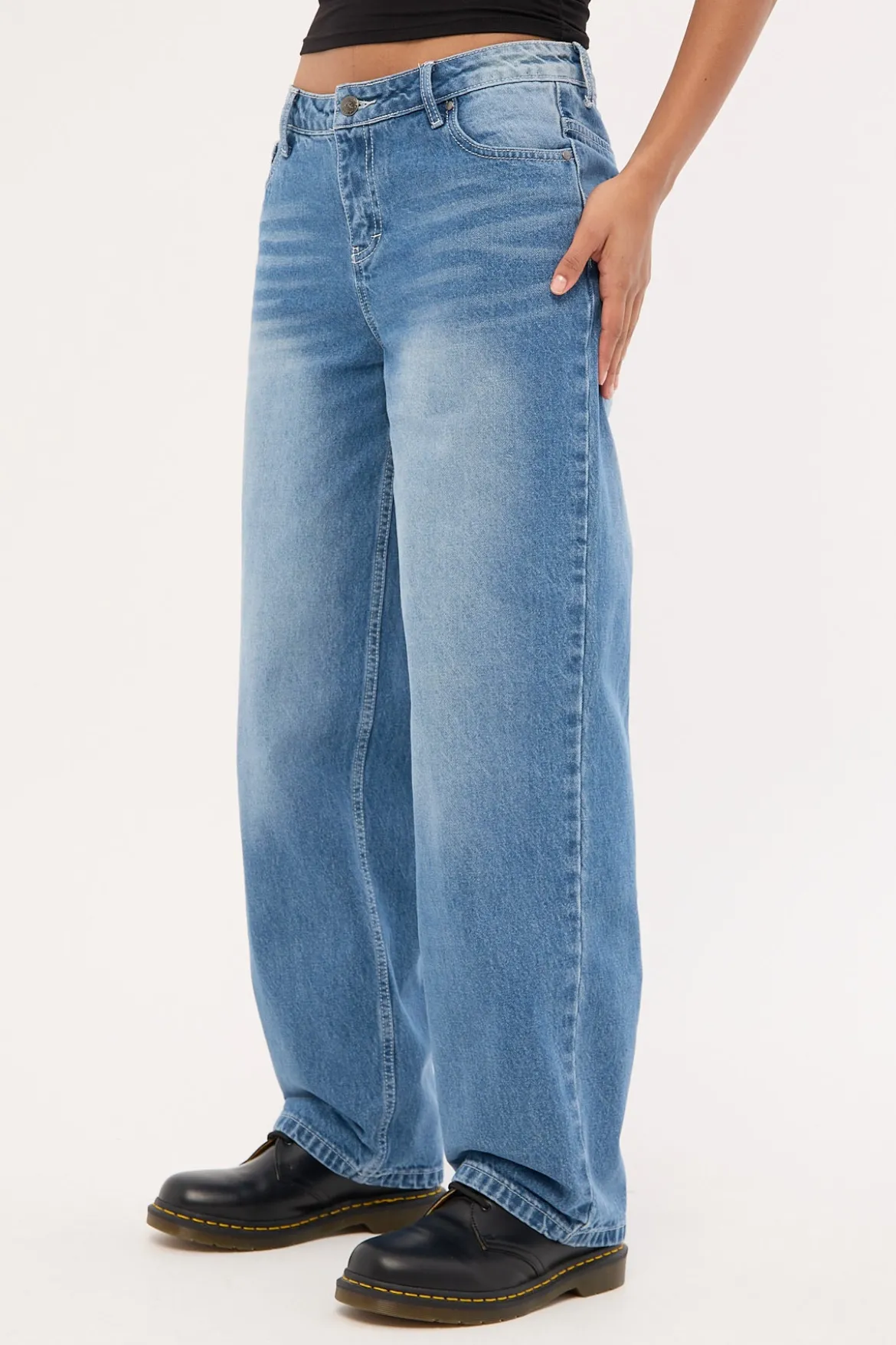 Bethany Baggy Low Rise Jean Blasted Middy Blue