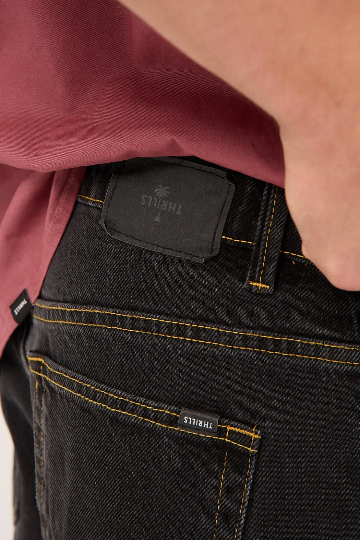 Big Slacker Denim Jean Black Bull