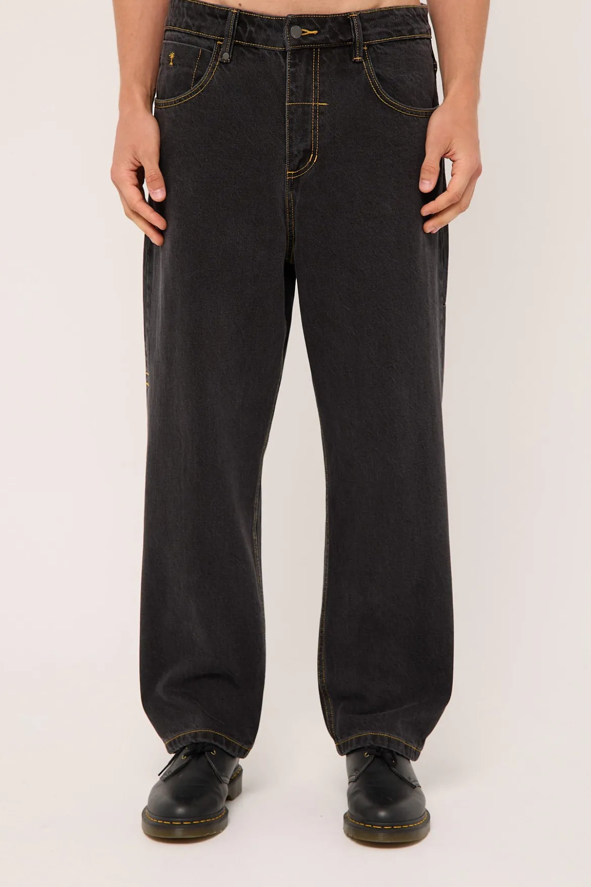 Big Slacker Denim Jean Black Bull