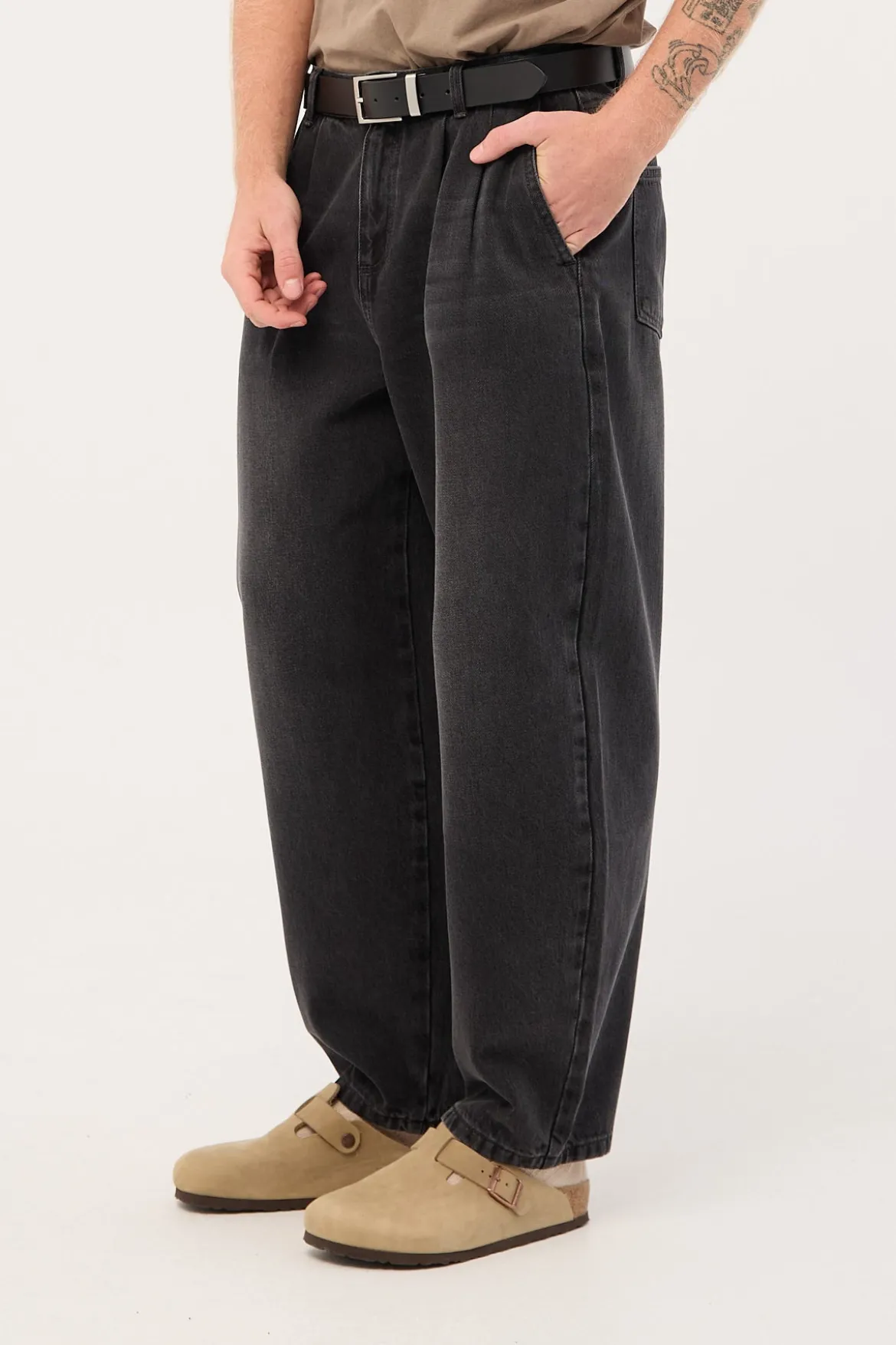 Blanco Pleated Baggy Jean Tinted Black
