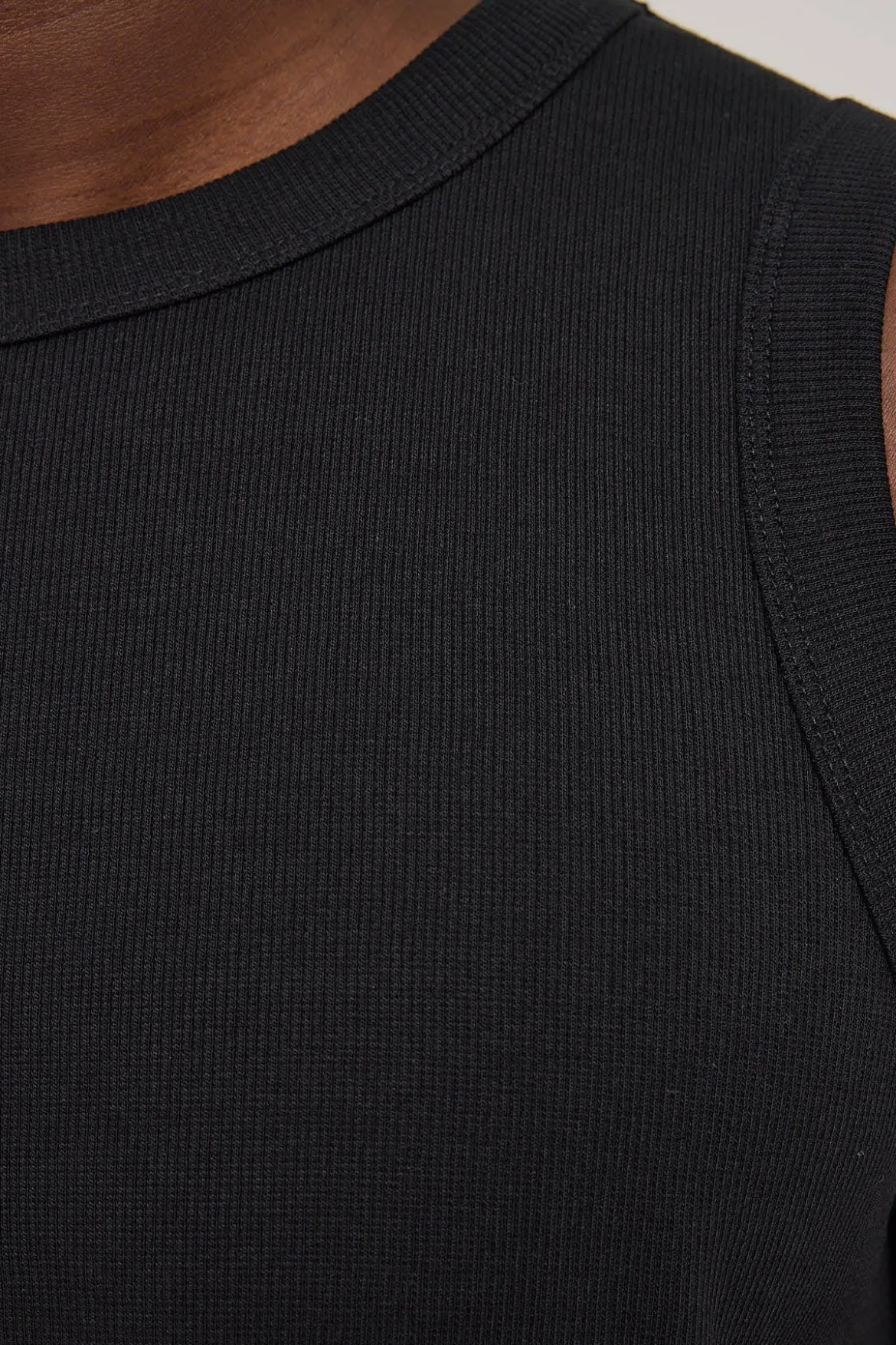 Bound High Neck Tank Black