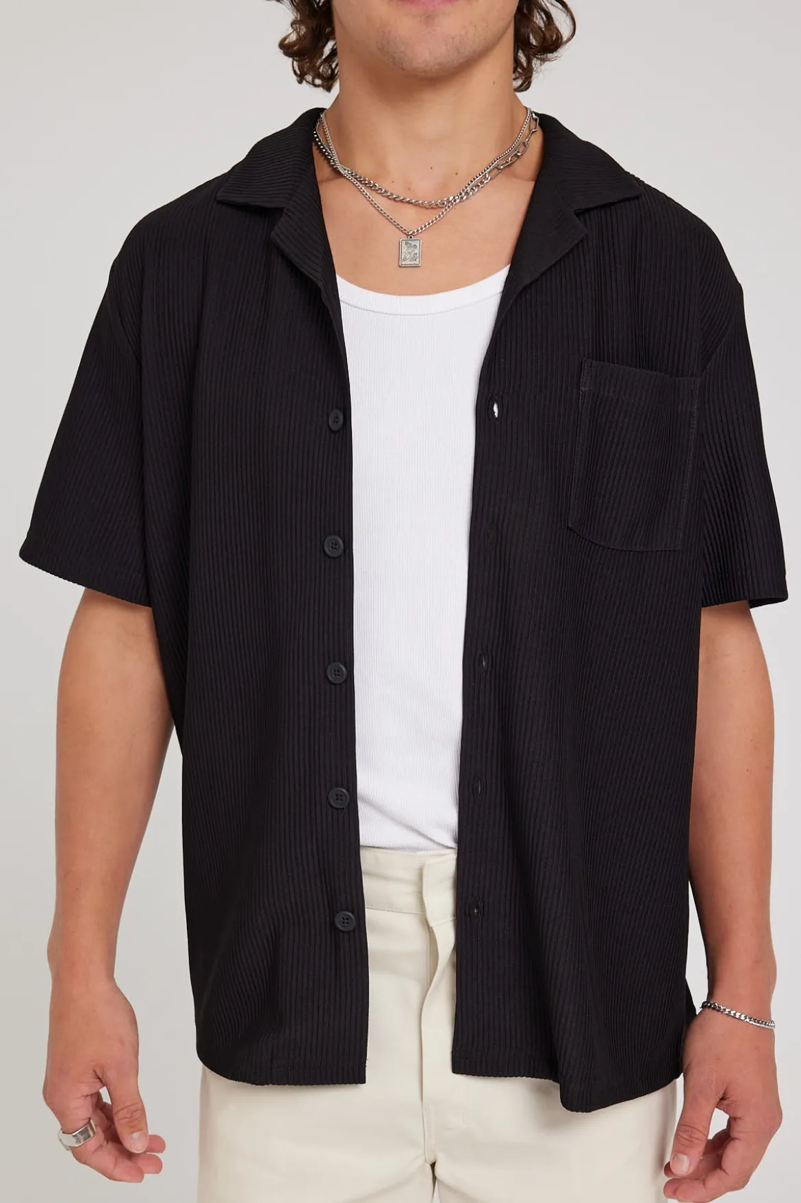 Brooklyn Pleated Resort Shirt Black