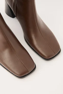 Cadence Smooth Boot Brown Brown