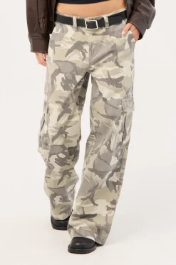 Camo-Mile Low Rise Cargo Pant Camo
