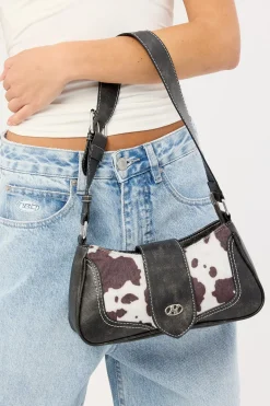 Cattle Dust Shoulder Bag Black