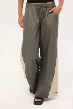 Chutes Parachute Zip Side Pant Charcoal