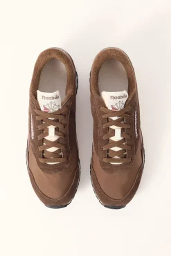 Classic AZ Simple Brown/Simple Brown/Burgundy