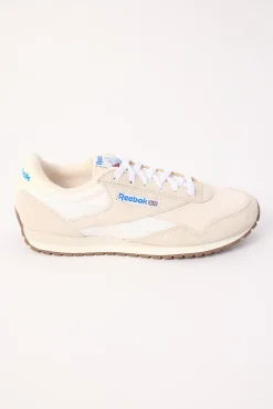 Classic Az White Luxe Grey