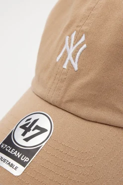 Clean Up Base Runner NY Yankees Khaki