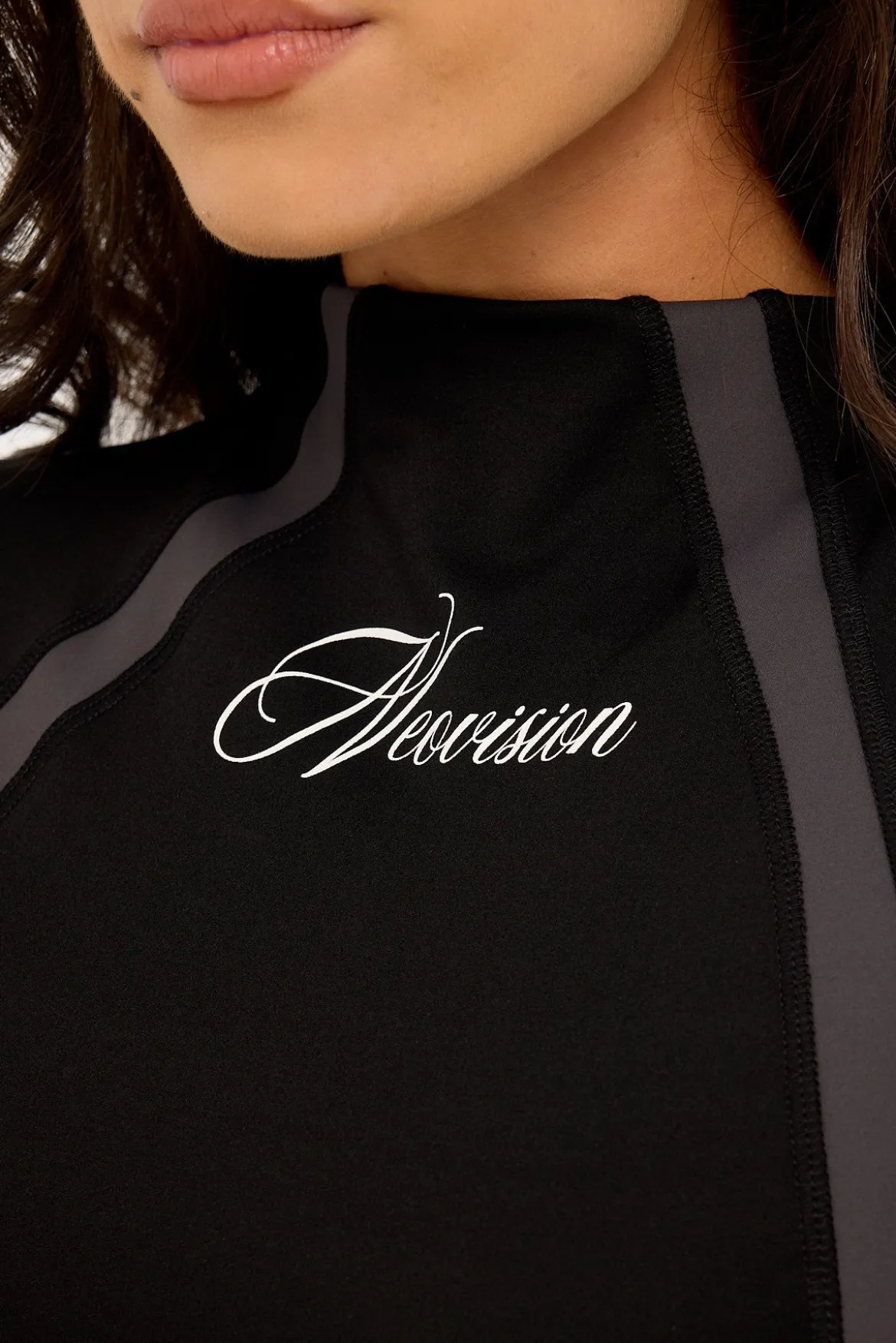 Clinger Mock Neck Tee Black