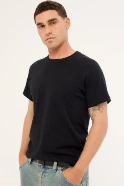 Contour Raglan Tee Black