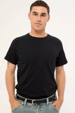 Contour Raglan Tee Black