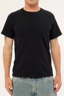 Contour Raglan Tee Black