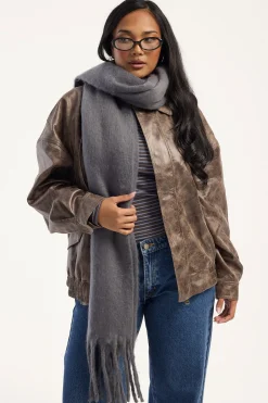 Cosy Oversized Knit Scarf Grey