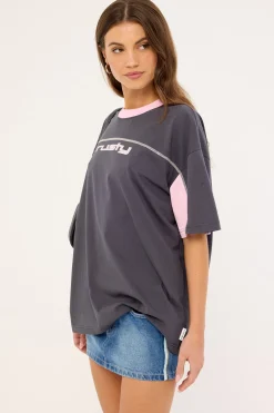 Cyberwaves Tee Coal & Pink