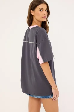Cyberwaves Tee Coal & Pink