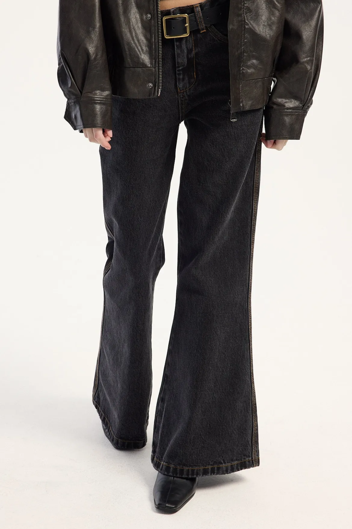 Drop Kick Flare Jean Black Rinse