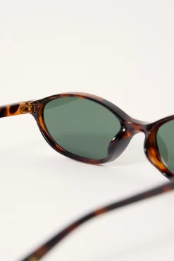 Earthshine Dark Tort/Green Mono