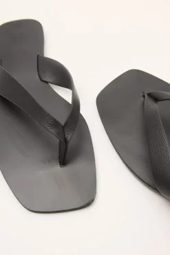 Fabian Slide Black